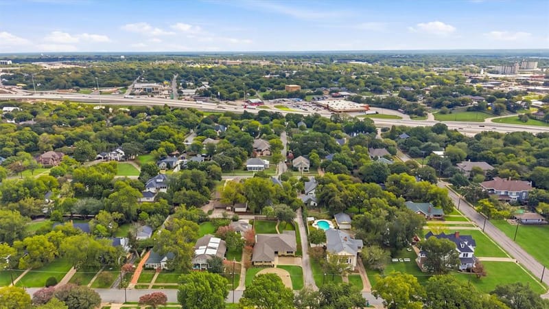 1105 N Woods Street, Sherman TX 75092 - Photo 10