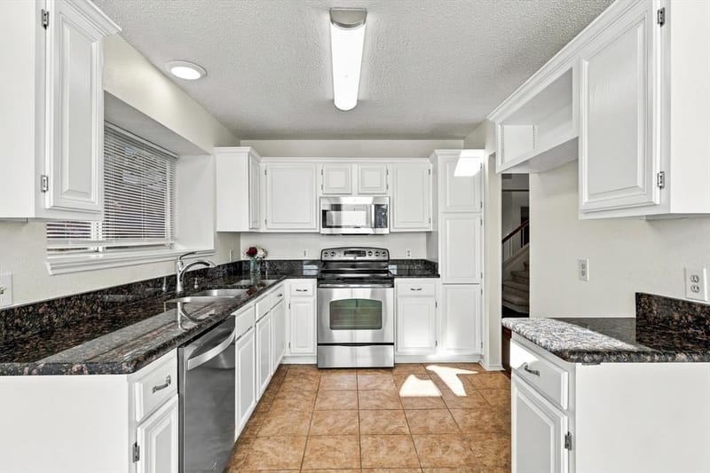 6821 Douglas Creek, Plano TX 75023 - Photo 4