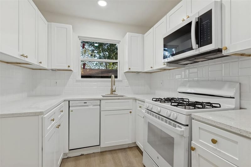 1114 10th Street, Plano TX 75074 - Photo 7