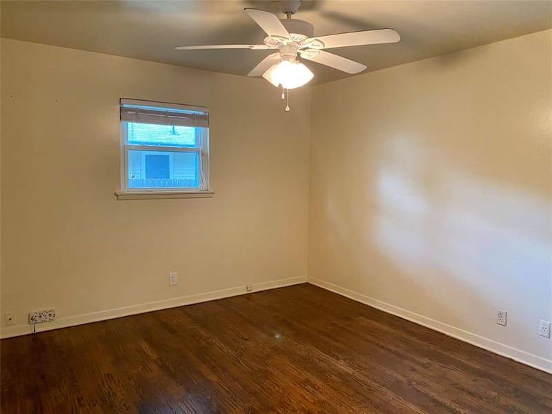 507 W Smith Street, Cleburne TX 76033 - Photo 4