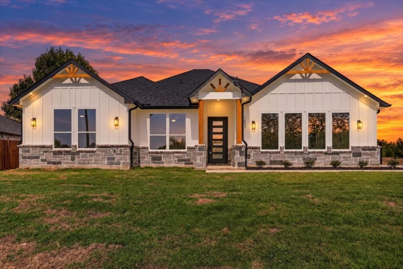 1657 Brookview Drive, Lancaster TX 75146