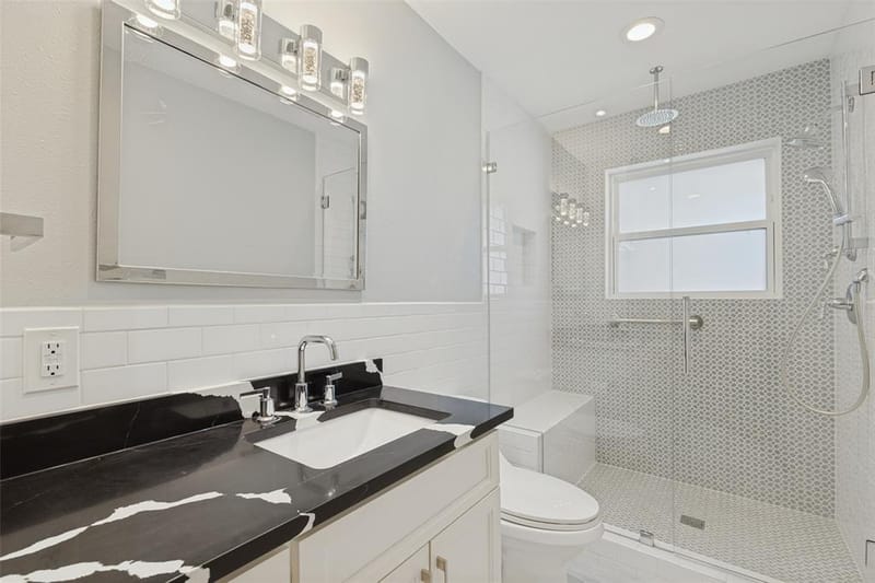 541 Woolsey Drive, Dallas TX 75224 - Photo 5