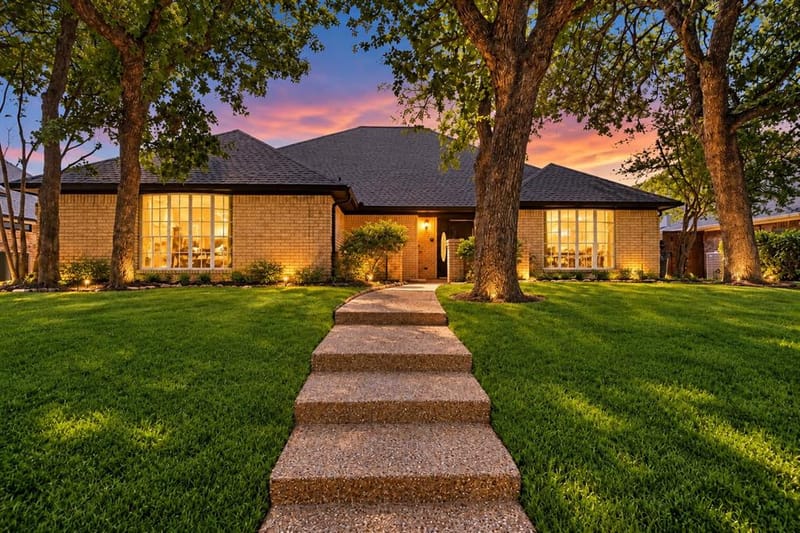 4504 Lake Park Drive, Arlington TX 76016