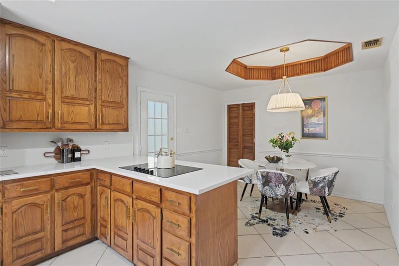 4504 Lake Park Drive, Arlington TX 76016 - Photo 9