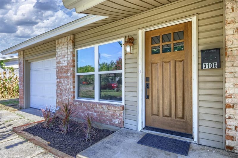 3106 Parker Street, Irving TX 75062 - Photo 2