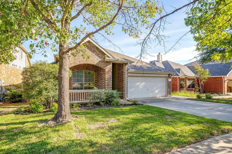 10708 Highland Ridge Road, Fort Worth TX 76108 - Photo 3