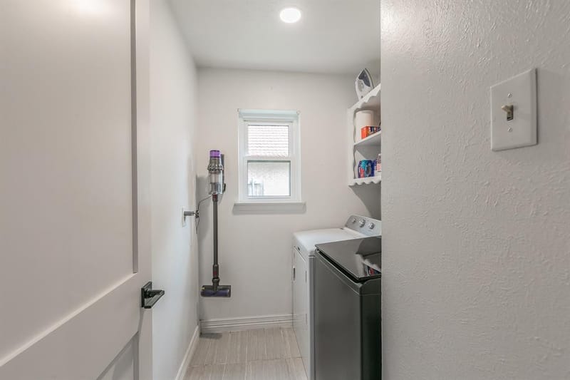 8559 S Mediterranean Circle, Dallas TX 75238 - Photo 14