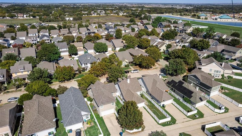 9854 Walnut Hill Drive, Providence Village TX 76227 - Photo 3