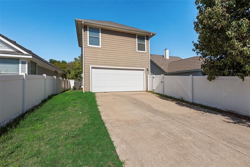 9854 Walnut Hill Drive, Providence Village TX 76227 - Photo 20