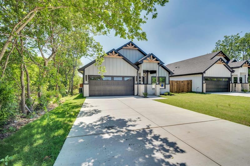 312 Matthew Street, Hillsboro TX 76645 - Photo 3