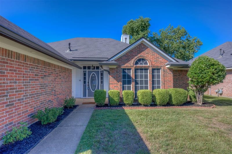 6018 Sandalwood Drive, Bossier City LA 71111 - Photo 2