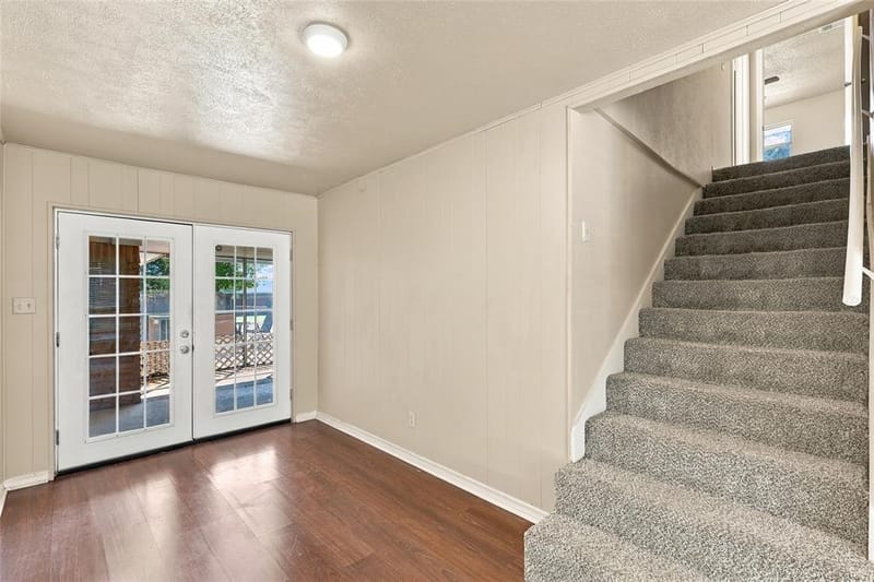 145 Hillside Lane, DeSoto TX 75115 - Photo 9