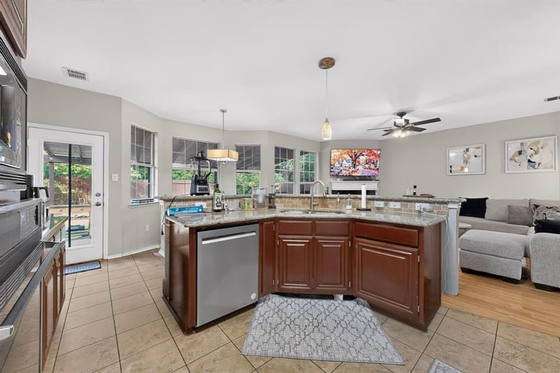 2109 Wentworth Drive, Flower Mound TX 75028 - Photo 15