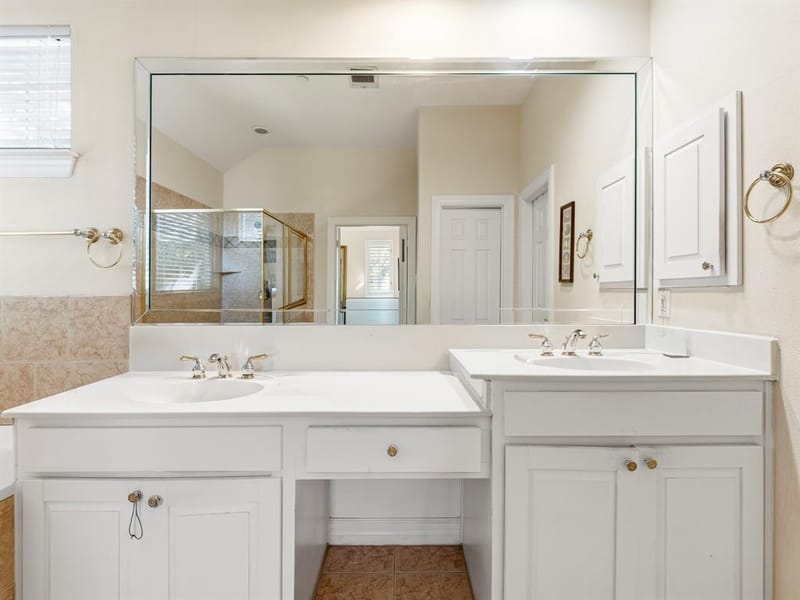 14567 Juliard Lane, Addison TX 75001 - Photo 20