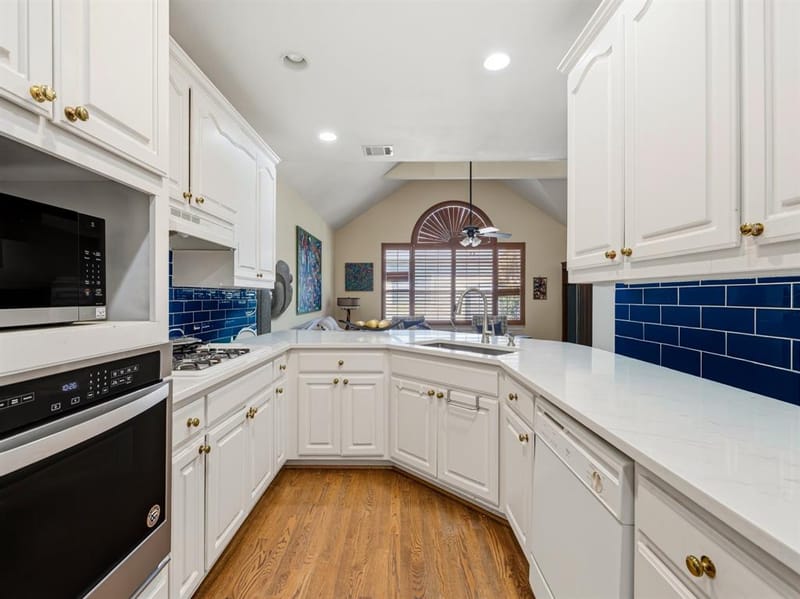 14567 Juliard Lane, Addison TX 75001 - Photo 8