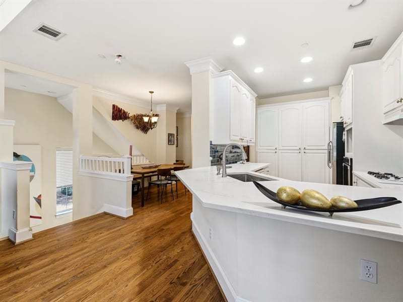 14567 Juliard Lane, Addison TX 75001 - Photo 25