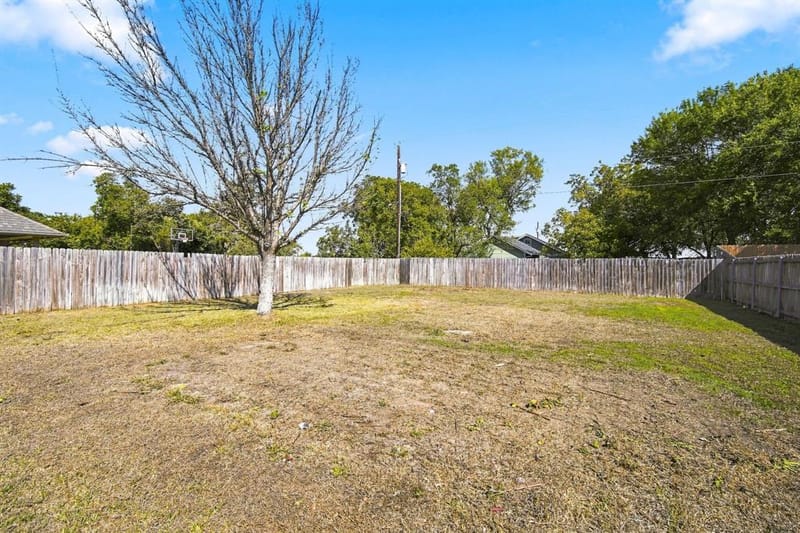 806 Oak Drive, Ennis TX 75119 - Photo 26