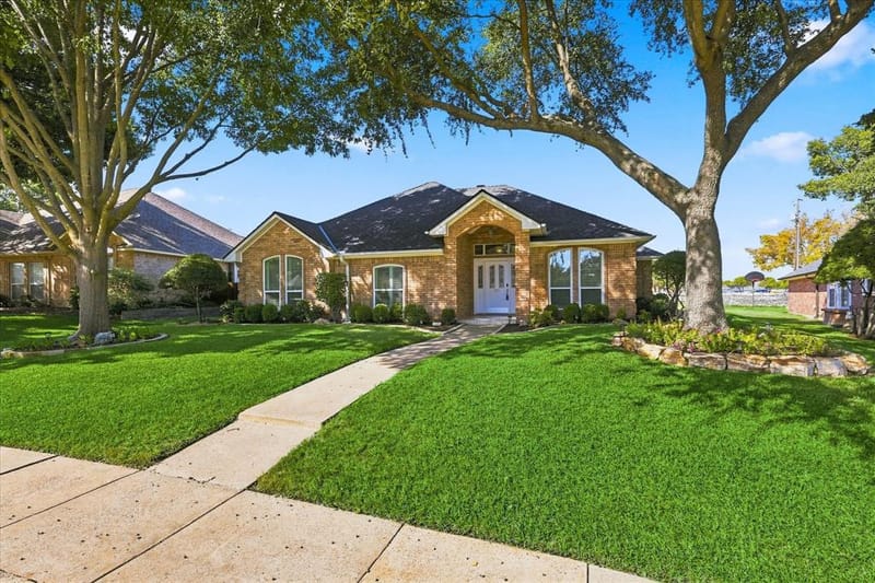 210 Santa Fe Trail, Waxahachie TX 75165 - Photo 4