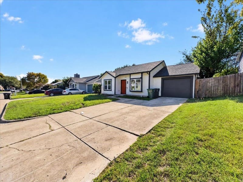 5502 Bainbridge Drive, Arlington TX 76018 - Photo 24