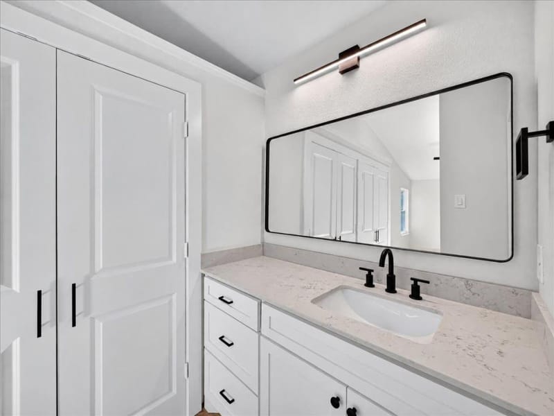 5502 Bainbridge Drive, Arlington TX 76018 - Photo 14