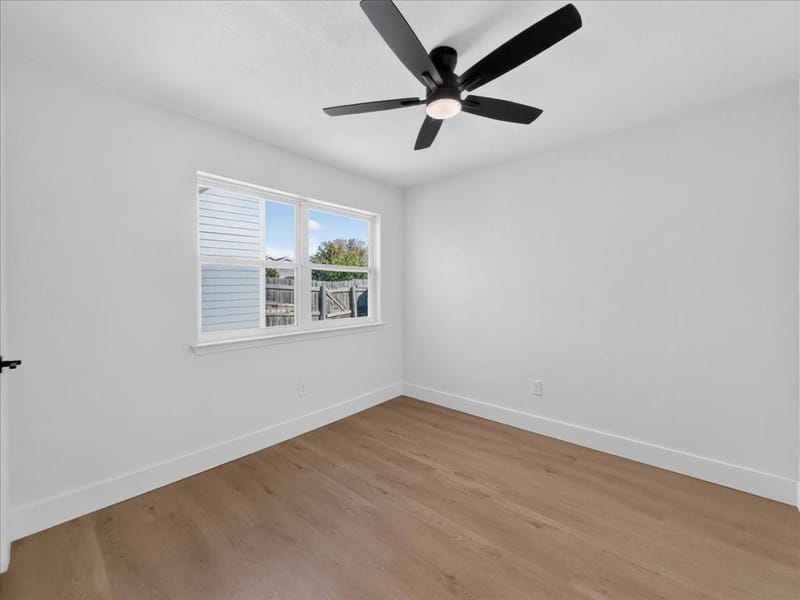 5502 Bainbridge Drive, Arlington TX 76018 - Photo 11