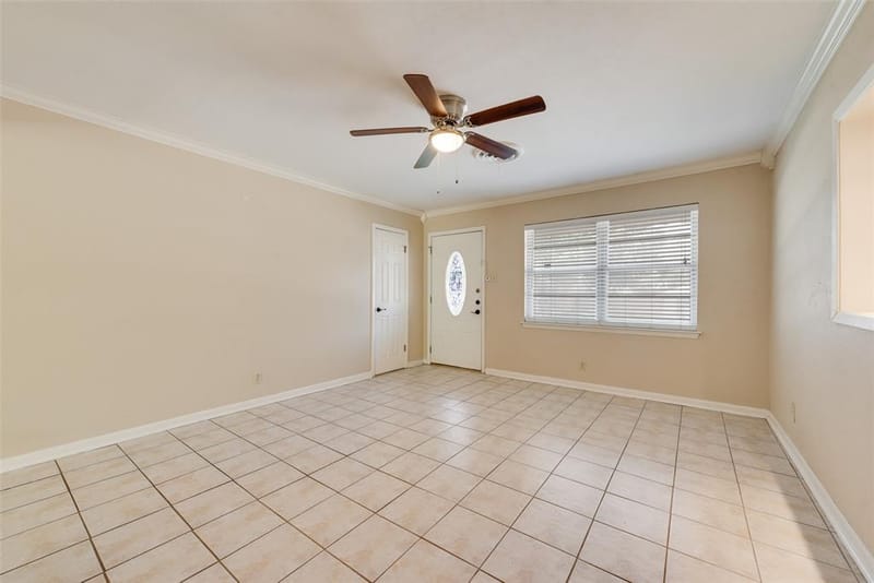 5613 Wimbleton Way, Fort Worth TX 76133 - Photo 4