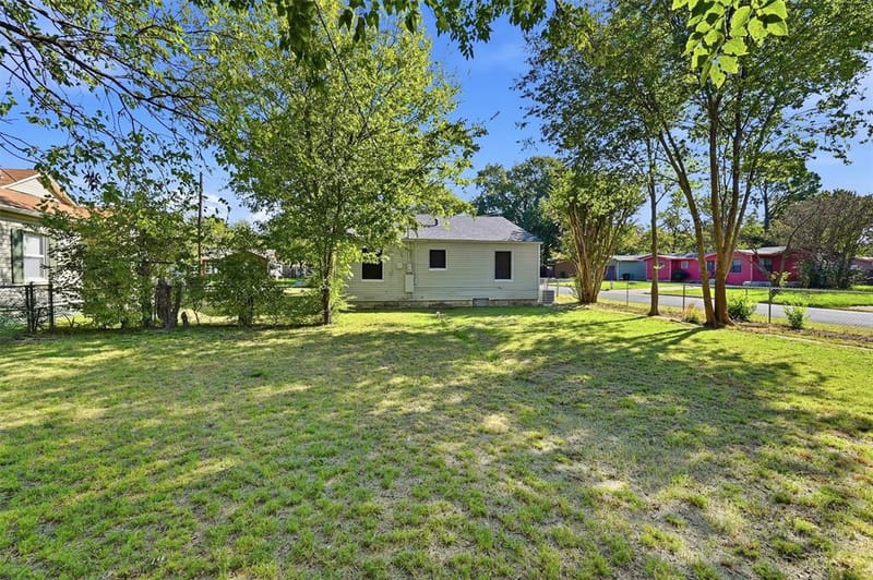 1218 S Maxey Street, Sherman TX 75090 - Photo 23