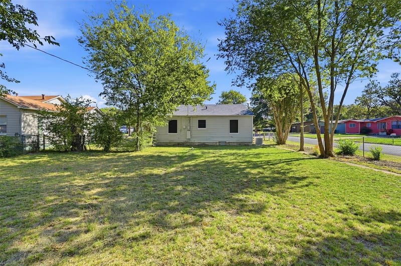 1218 S Maxey Street, Sherman TX 75090 - Photo 22