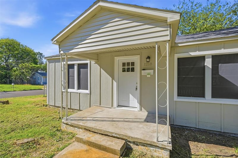 1218 S Maxey Street, Sherman TX 75090 - Photo 4
