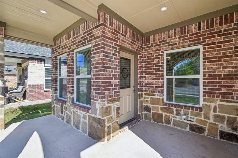 1221 S Rockwall Avenue, Terrell TX 75160 - Photo 4