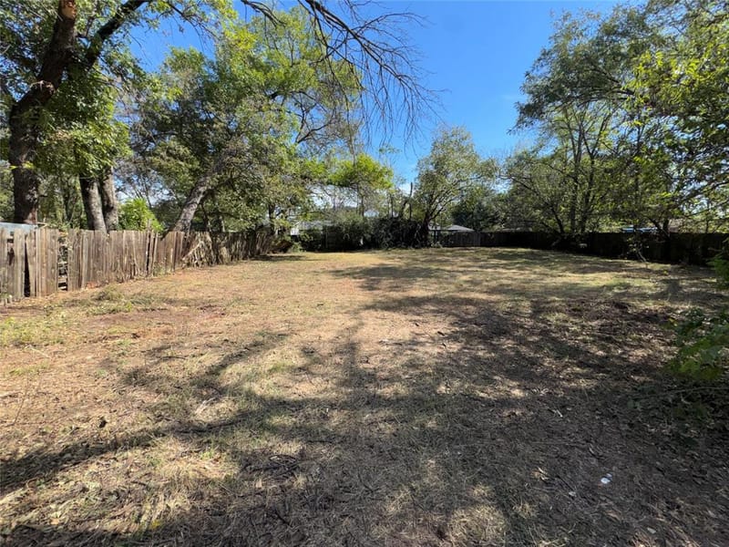 2242 Lolita Drive, Dallas TX 75227 - Photo 11