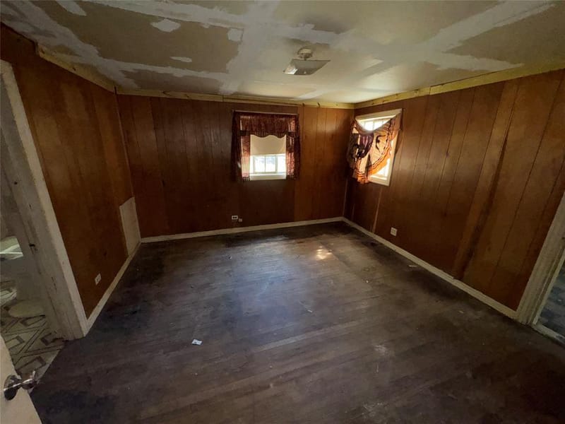 2242 Lolita Drive, Dallas TX 75227 - Photo 4