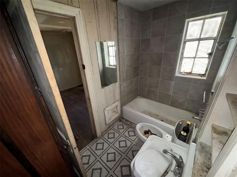 2242 Lolita Drive, Dallas TX 75227 - Photo 8