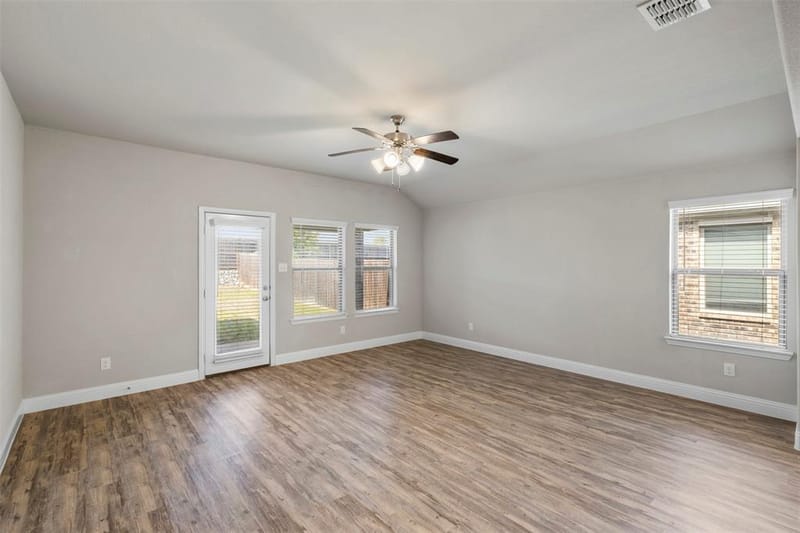3713 Sweetclover Drive, McKinney TX 75071 - Photo 15