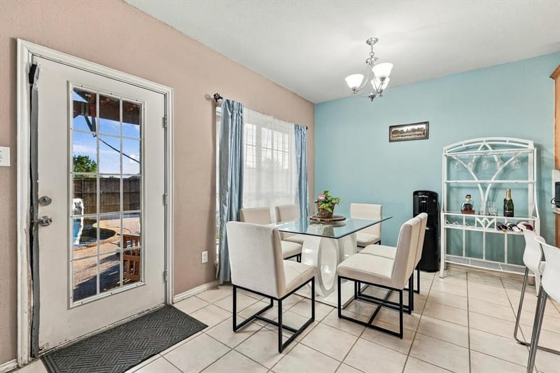 1706 Sunflower Drive, Corinth TX 76210 - Photo 11