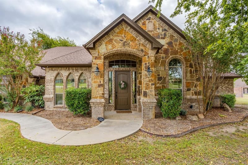116 Sandstone Lane, Weatherford TX 76085 - Photo 3