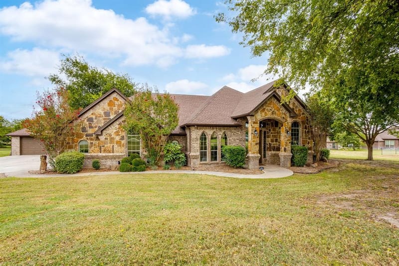 116 Sandstone Lane, Weatherford TX 76085