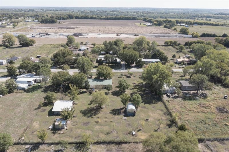 173 Hurst Circle, Ferris TX 75125 - Photo 32