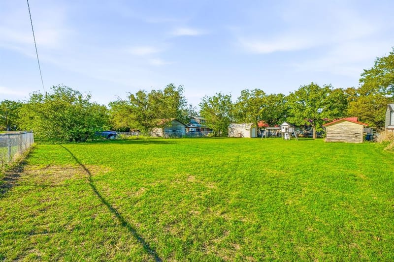 632 E Ross Avenue, De Leon TX 76444 - Photo 27