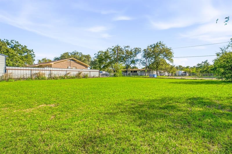 632 E Ross Avenue, De Leon TX 76444 - Photo 26