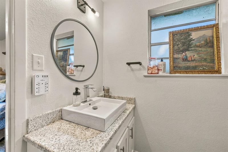 632 E Ross Avenue, De Leon TX 76444 - Photo 20