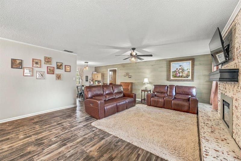 632 E Ross Avenue, De Leon TX 76444 - Photo 8