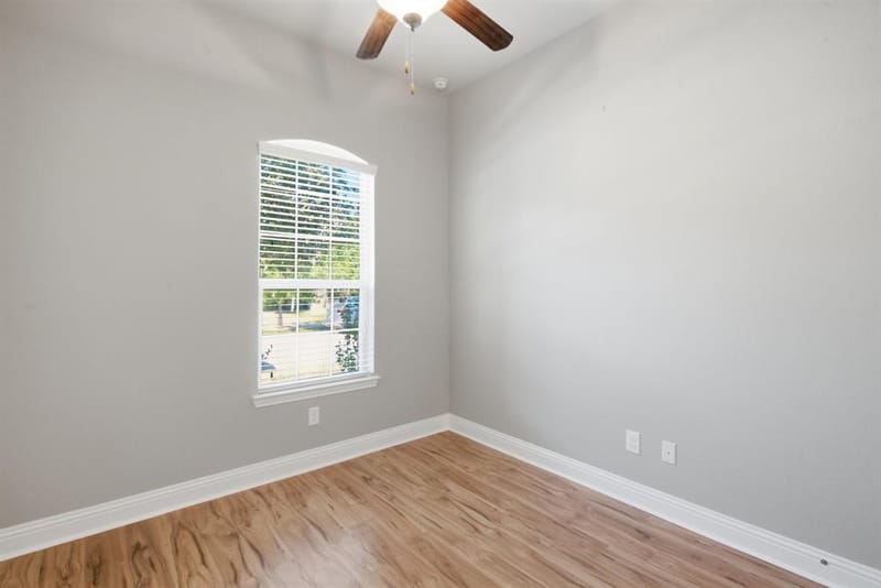 510 Garden Avenue, Euless TX 76039 - Photo 2