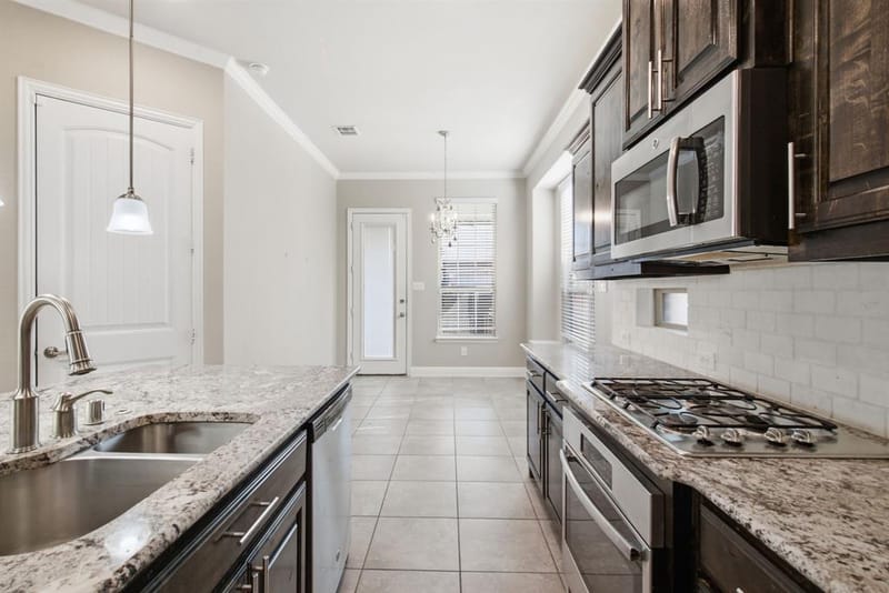 510 Garden Avenue, Euless TX 76039 - Photo 26
