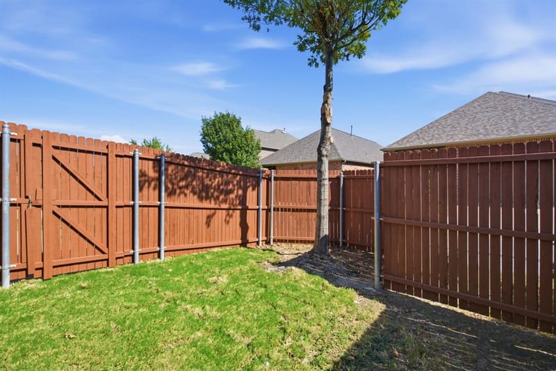 510 Garden Avenue, Euless TX 76039 - Photo 31
