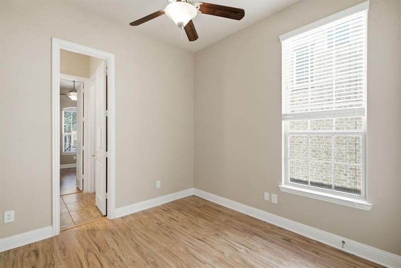 510 Garden Avenue, Euless TX 76039 - Photo 8