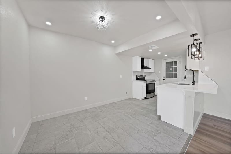 858 Lexington Drive, Lancaster TX 75134 - Photo 12