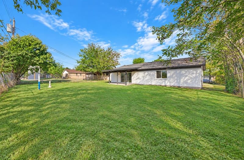858 Lexington Drive, Lancaster TX 75134 - Photo 31
