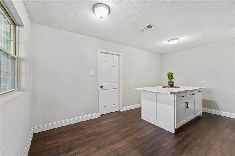 1405 Langston Street, Fort Worth TX 76105 - Photo 6