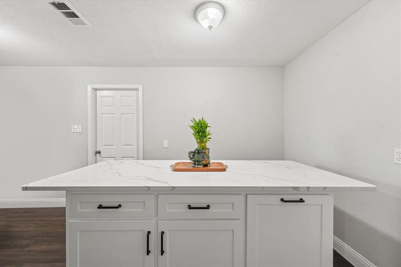 1405 Langston Street, Fort Worth TX 76105 - Photo 7
